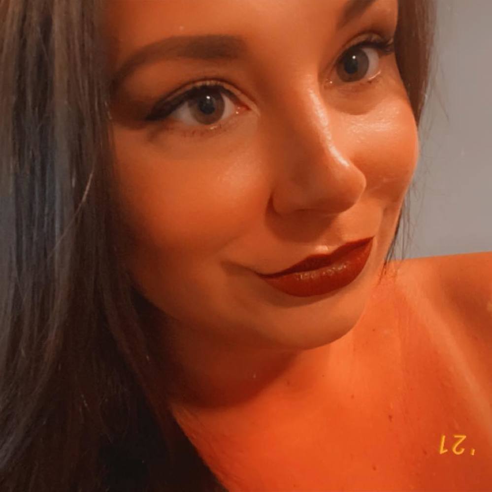 Meet your Posher, Amanda